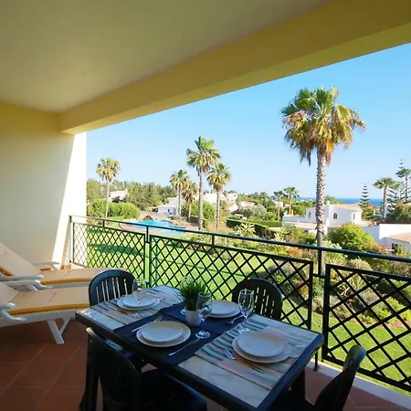 Apartment Coelha Beach - Pool - Free Wi-Fi - Air Con-2