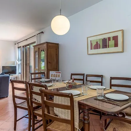 Flh Balaia Flat With Garden-3