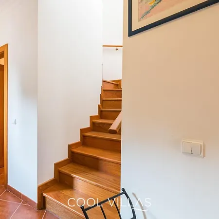 Villa Lorenzo - Walking Distance To Beach-3