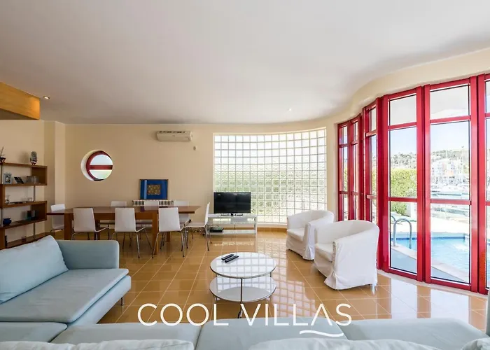 Villa Acquamarina - 5 Bedroom, Water Front Villa Albufeira