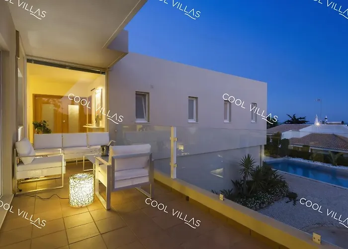 El Privado Villa Gardenia - Sea View, Wifi, Games Room Albufeira