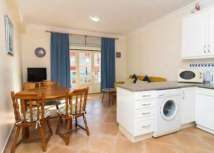Oura Sunrise III Apartment - Sea View & Oura Beach & Top Location Albufeira que aceita animais de estimação
